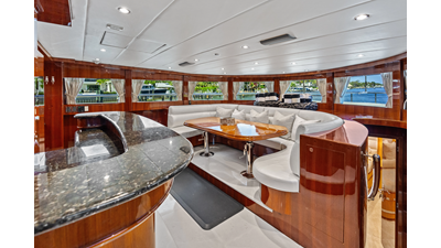 2005 JOHNSON 87' Motor Yacht - photo 57
