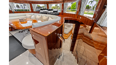2005 JOHNSON 87' Motor Yacht - photo 58