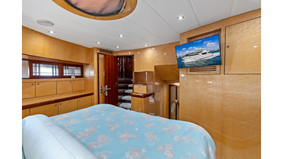 2005 JOHNSON 87' Motor Yacht - photo 61