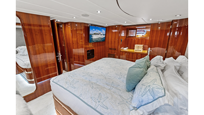 2005 JOHNSON 87' Motor Yacht - photo 65