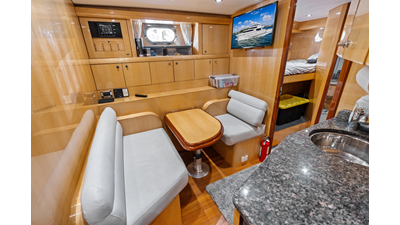 2005 JOHNSON 87' Motor Yacht - photo 75