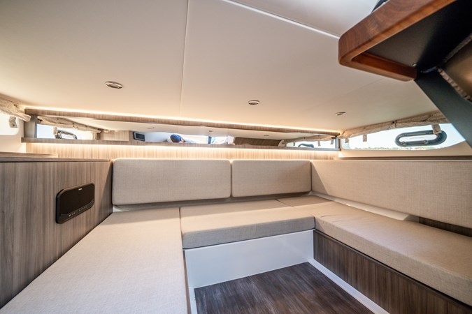 Photo of SEA RAY Tire King 39' 9