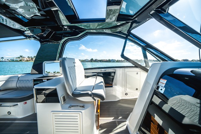 Photo of SEA RAY Tire King 39' 9