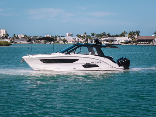 Photo of SEA RAY Tire King 39' 9