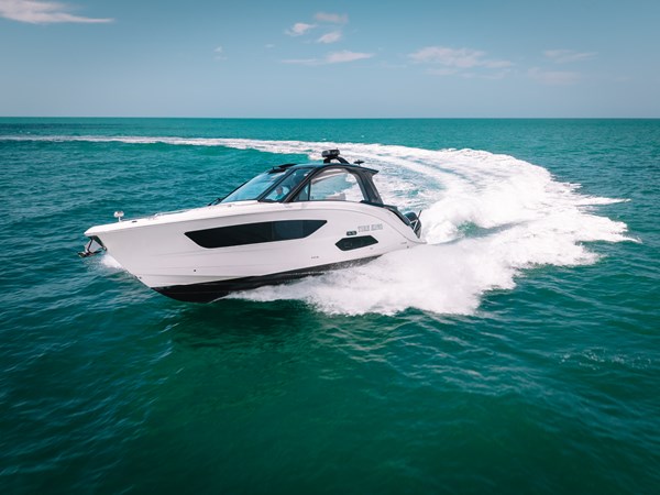 Photo of SEA RAY Tire King 39' 9