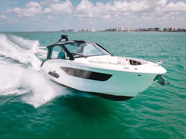 Photo of SEA RAY Tire King 39' 9