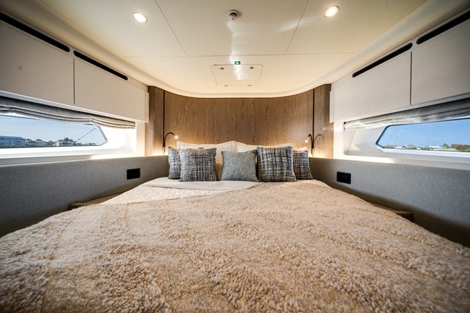 Photo of AZIMUT YACHTS Sarah Jane 53' 1