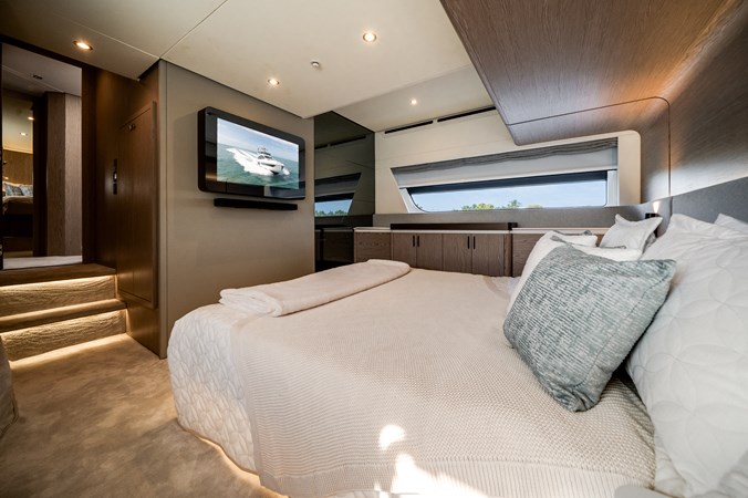 Photo of AZIMUT YACHTS Sarah Jane 53' 1