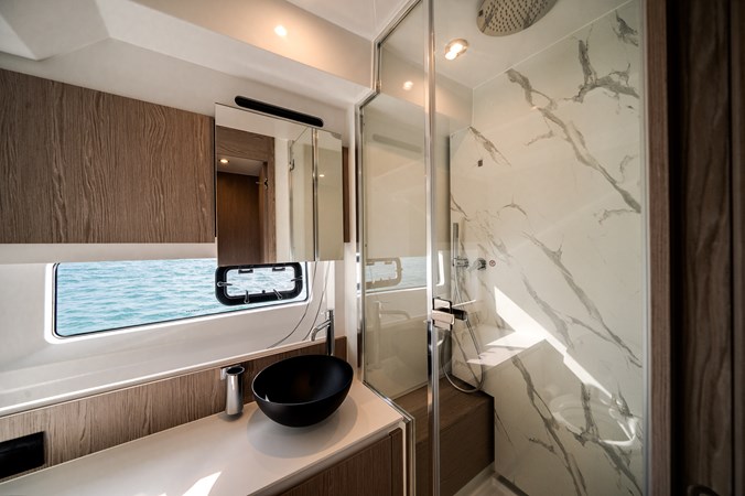 Photo of AZIMUT YACHTS Sarah Jane 53' 1