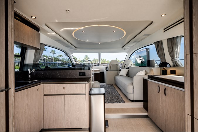 Photo of AZIMUT YACHTS Sarah Jane 53' 1