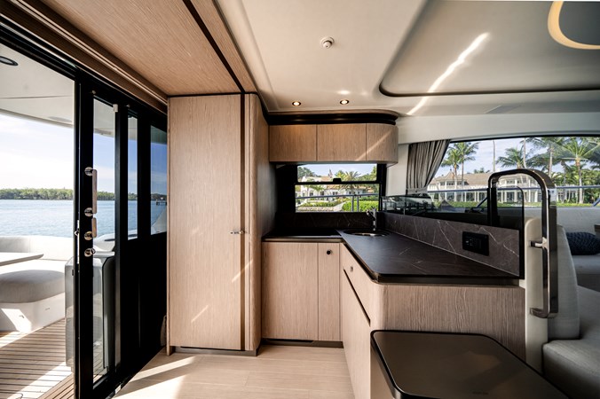 Photo of AZIMUT YACHTS Sarah Jane 53' 1