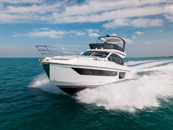 Photo of AZIMUT YACHTS Sarah Jane 53' 1