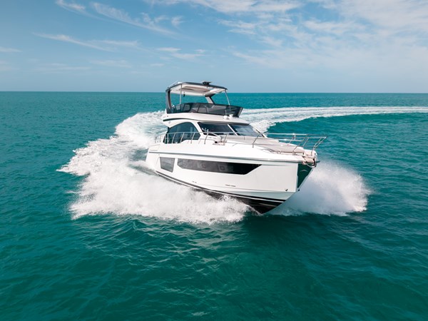 Photo of AZIMUT YACHTS Sarah Jane 53' 1