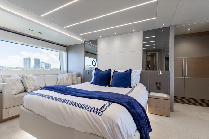 Photo of SUNSEEKER MILAMO 76'