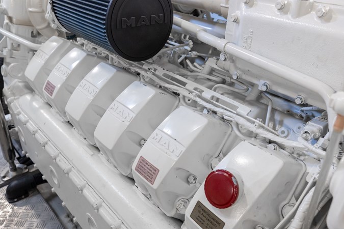 Photo of SUNSEEKER MILAMO 76'