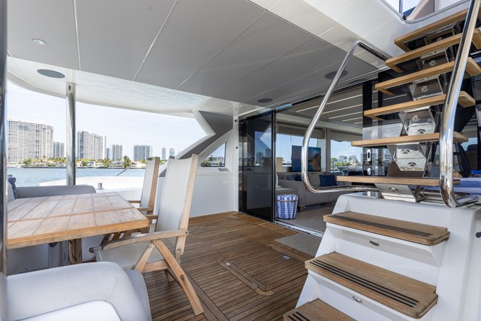 Photo of SUNSEEKER MILAMO 76'
