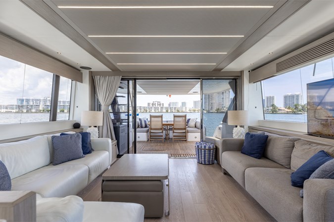 Photo of SUNSEEKER MILAMO 76'