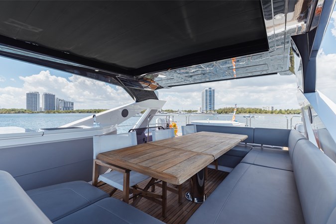 Photo of SUNSEEKER MILAMO 76'