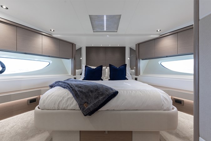 Photo of SUNSEEKER MILAMO 76'