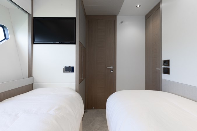 Photo of SUNSEEKER MILAMO 76'