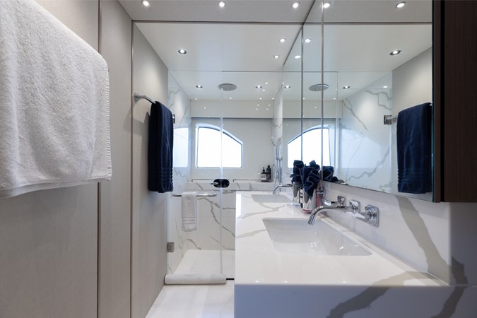 Photo of SUNSEEKER MILAMO 76'