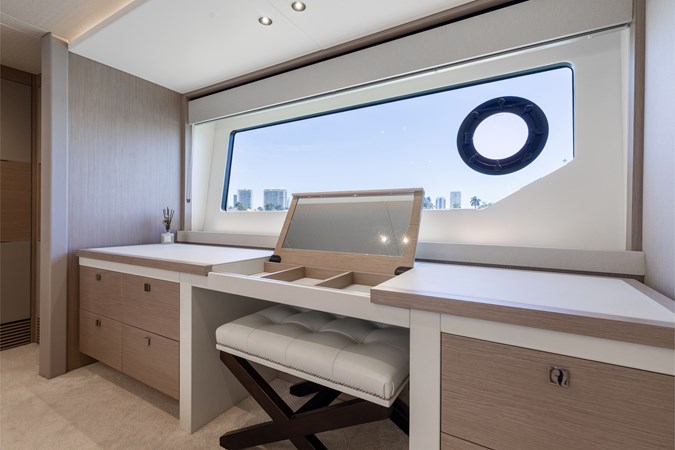 Photo of SUNSEEKER MILAMO 76'