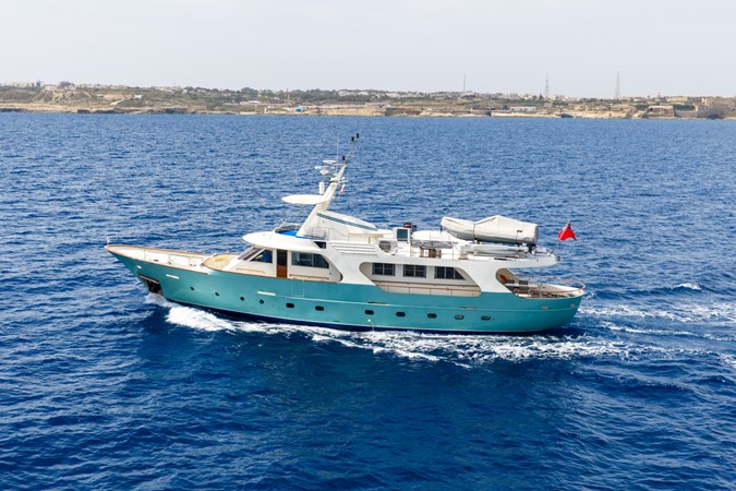 Photo of CUSTOM KALANI 82' 3