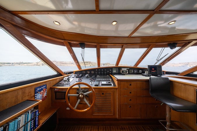 Photo of CUSTOM KALANI 82' 3