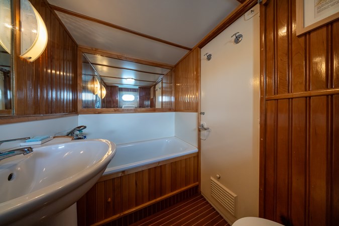 Photo of CUSTOM KALANI 82' 3