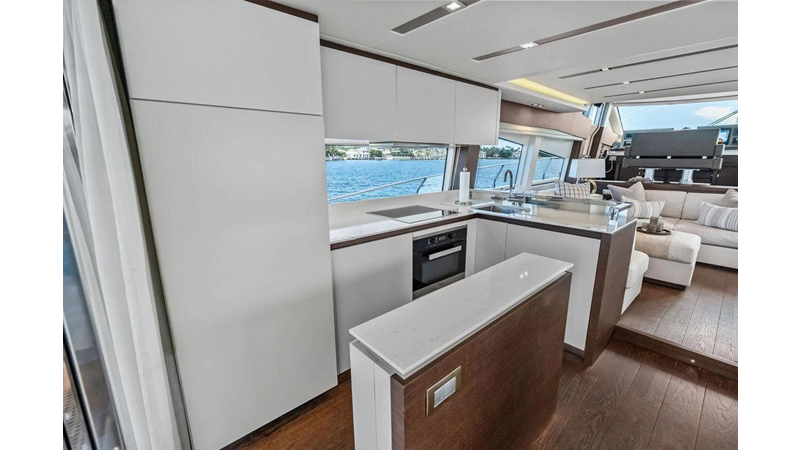 Photo of PRESTIGE ELEVATION 75'