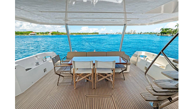2016 PRESTIGE YACHTS 750 - photo 19