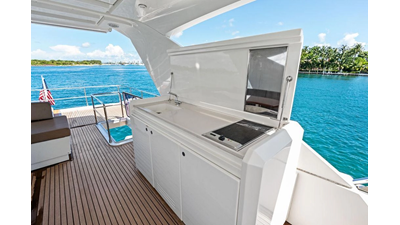 2016 PRESTIGE YACHTS 750 - photo 24