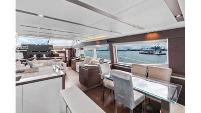 2016 PRESTIGE YACHTS 750 - photo 37