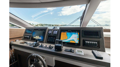2016 PRESTIGE YACHTS 750 - photo 40