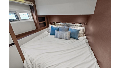 2016 PRESTIGE YACHTS 750 - photo 60