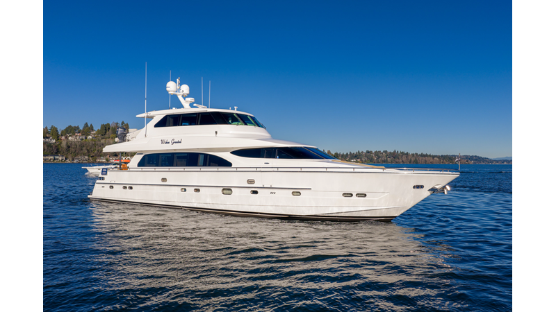 2005 HORIZON YACHTS 82 SkyLounge yacht for sale