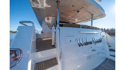 2005 HORIZON YACHTS 82 SkyLounge - photo 7
