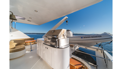 2005 HORIZON YACHTS 82 SkyLounge - photo 13