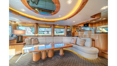 2005 HORIZON YACHTS 82 SkyLounge - photo 26