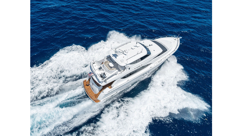 2013 HATTERAS 80 Motor Yacht