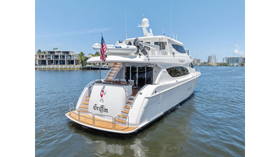 2013 HATTERAS 80 Motor Yacht - photo 4