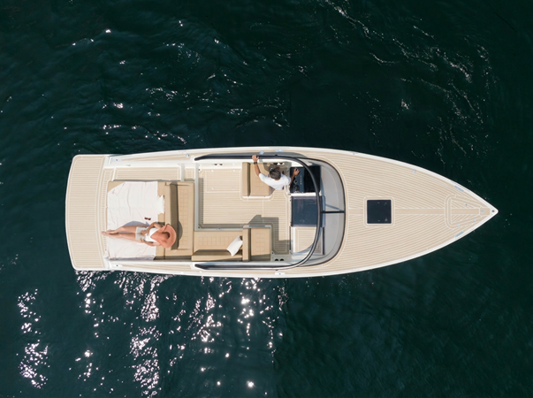 Photo of VANDUTCH VanDutch 32 32' 3