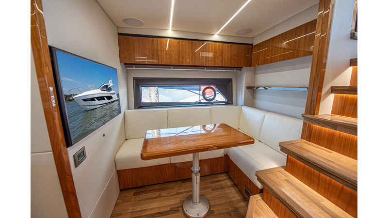 Photo of SUNSEEKER DULZURA 50'