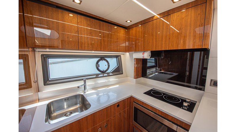 Photo of SUNSEEKER DULZURA 50'