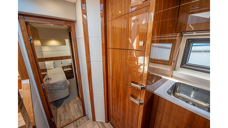 Photo of SUNSEEKER DULZURA 50'