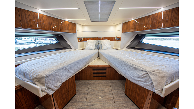 Photo of SUNSEEKER DULZURA 50'