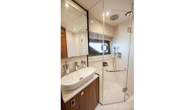 Photo of SUNSEEKER DULZURA 50'