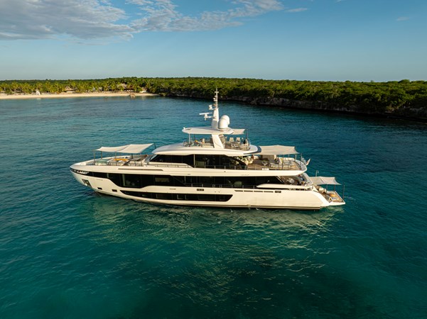 Photo of AZIMUT YACHTS LUZ DE MAR 115' 7