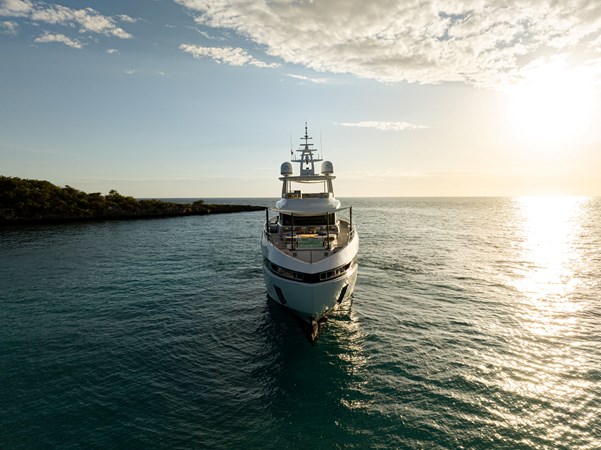 Photo of AZIMUT YACHTS LUZ DE MAR 115' 7