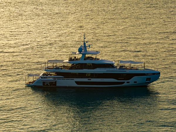 Photo of AZIMUT YACHTS LUZ DE MAR 115' 7